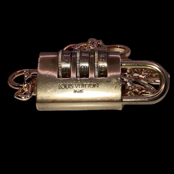 VUITTON-Extremely Rare Vintage Dial Padlock with Combination. - Picture 5 of 8